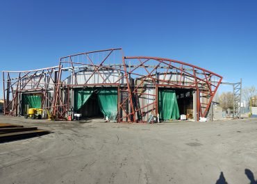 Realizzazione Facciata in Acciaio per Capannone Industriale Esistente